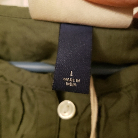 Universal Threads Olive Half Button Crepe Blouse - Picture 6 of 10